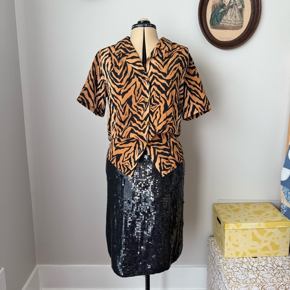 Vintage 1980s Tiger Print Blouse - Truffles - Picture 2 of 8